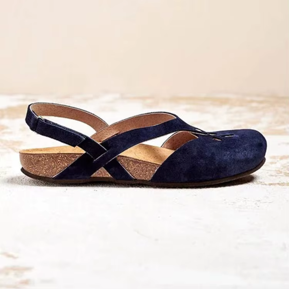 Women’s Flat Sandals – Open Toe – Cut-Out Detail – Cushioned Insole – Ankle Strap
