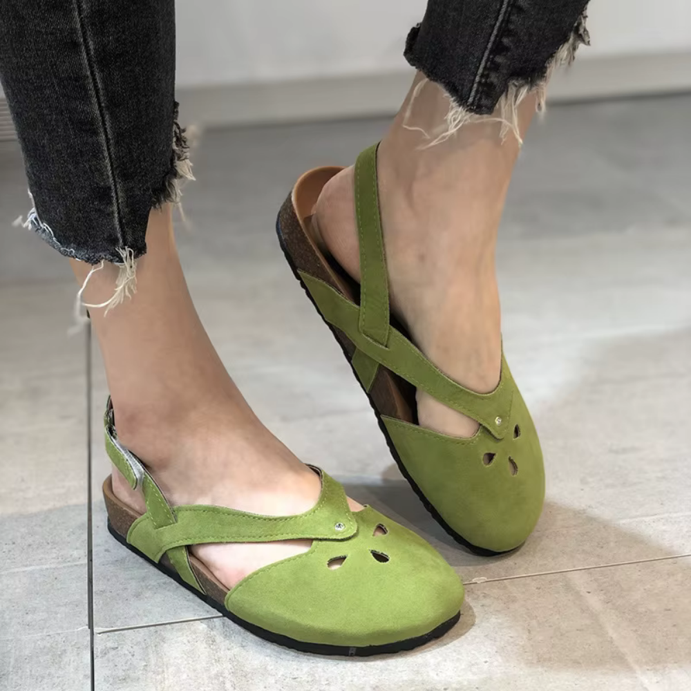 Women’s Flat Sandals – Open Toe – Cut-Out Detail – Cushioned Insole – Ankle Strap