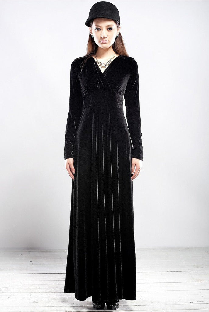 Women’s Evening Dress – Velvet – Wrap Bodice – V-Neck – Long Sleeve – Floor Length Black