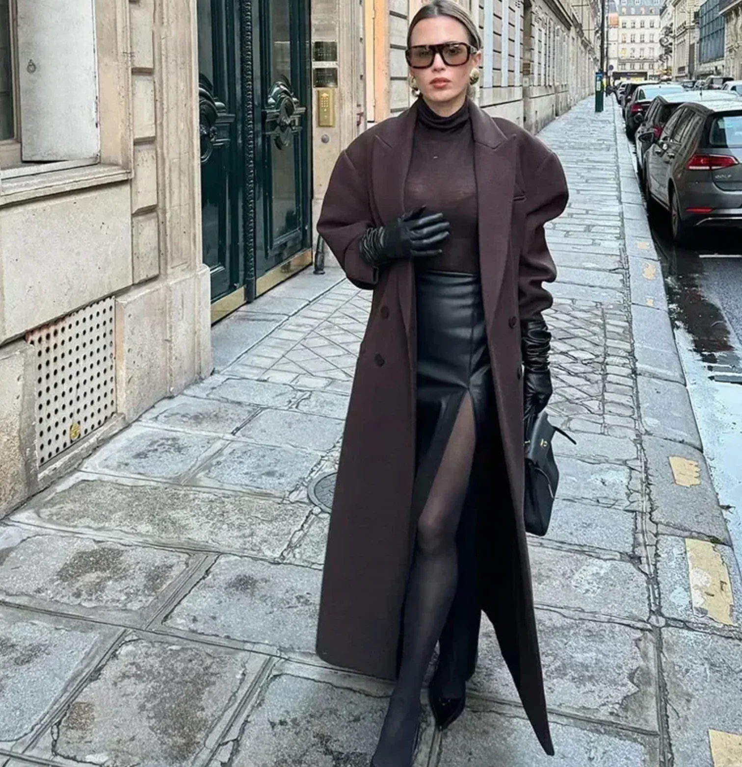 Women's Wool Blend Oversized Coat - Double-Breasted Chic - Winteruxe Dark Brown