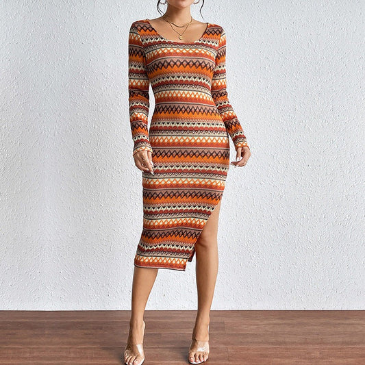 Women’s Midi Dress – Slim Fit – Knit Stretch – Scoop Neck – Long Sleeve – Geometric Pattern – Asymmetric Slit Multicolored