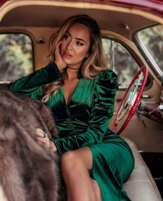 Women’s Midi Dress – Velvet – Slim Fit – V-Neck Ruched Waist – High Slit Evening Wear Green